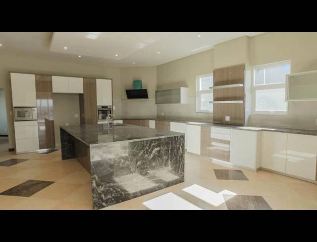 6 BEDROOM PROPERTY TO RENT IN WATERKLOOF RIDGE